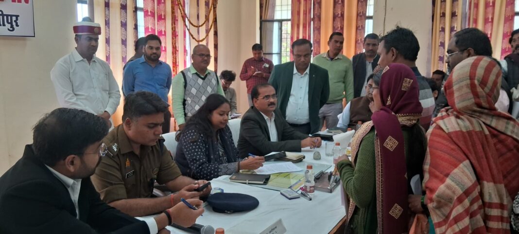 समाधान दिवसः 171 शिकायत और समाधान 24