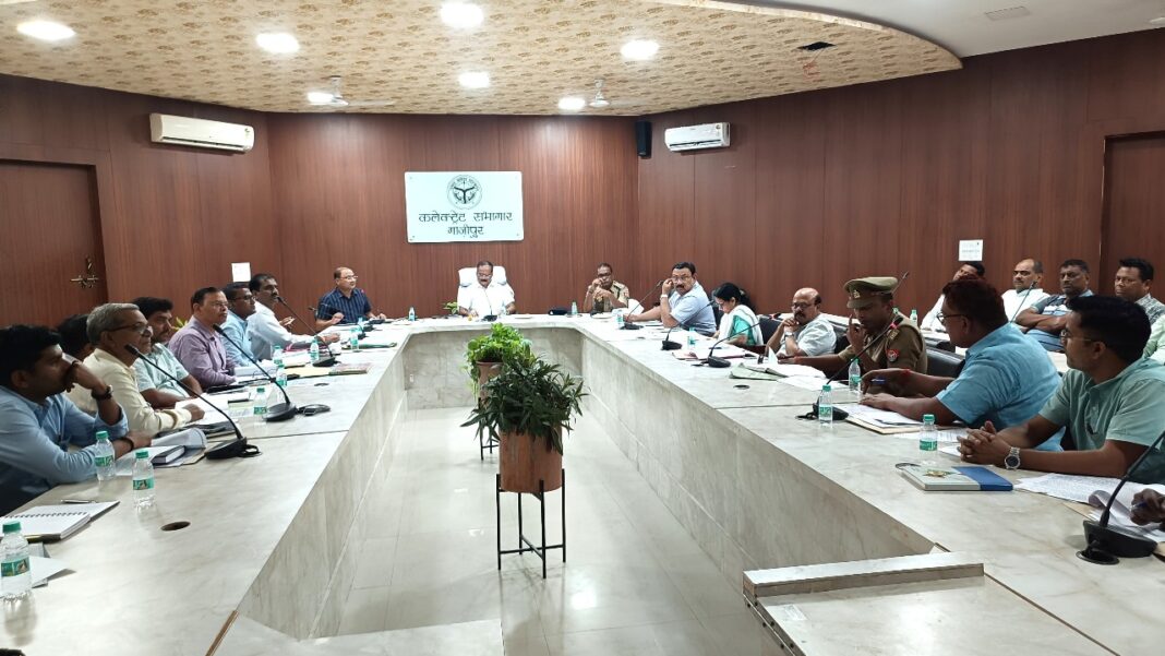 शहर में वाहनों की पार्किंग के लिये स्थान चिंहित