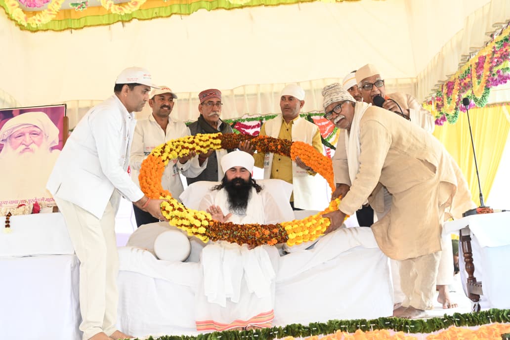 परिवर्तन तब होता है, जब लेागों के विचार बदलते हैं, भावनायें बदलती हैं