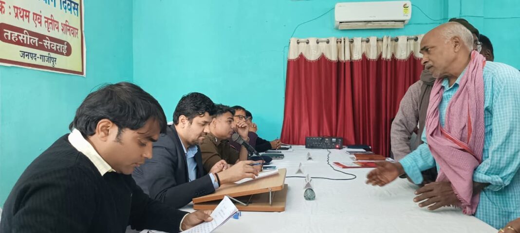 सेवराई में 97 शिकायत और 12 का निस्तारण