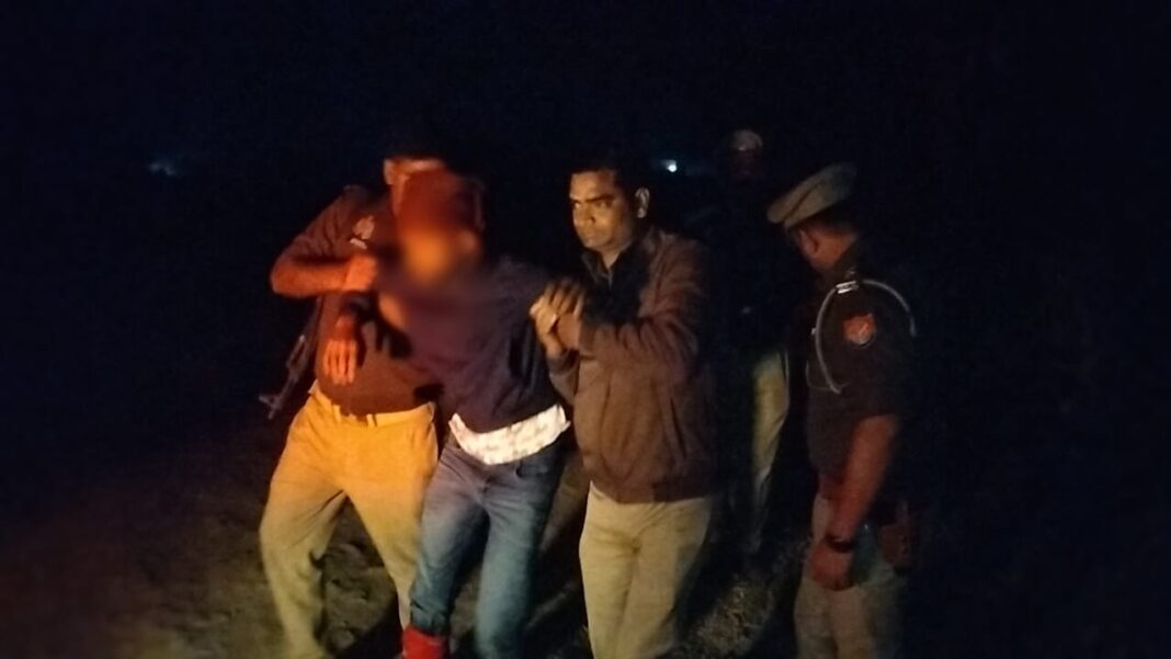 पुलिस मुठभेड़ में बदमाश के पैर में लगी गोली