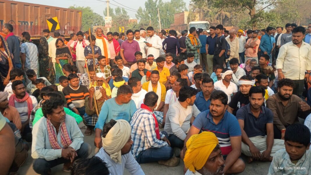 ट्रेलर की चपेट में आने से महिला की मौत