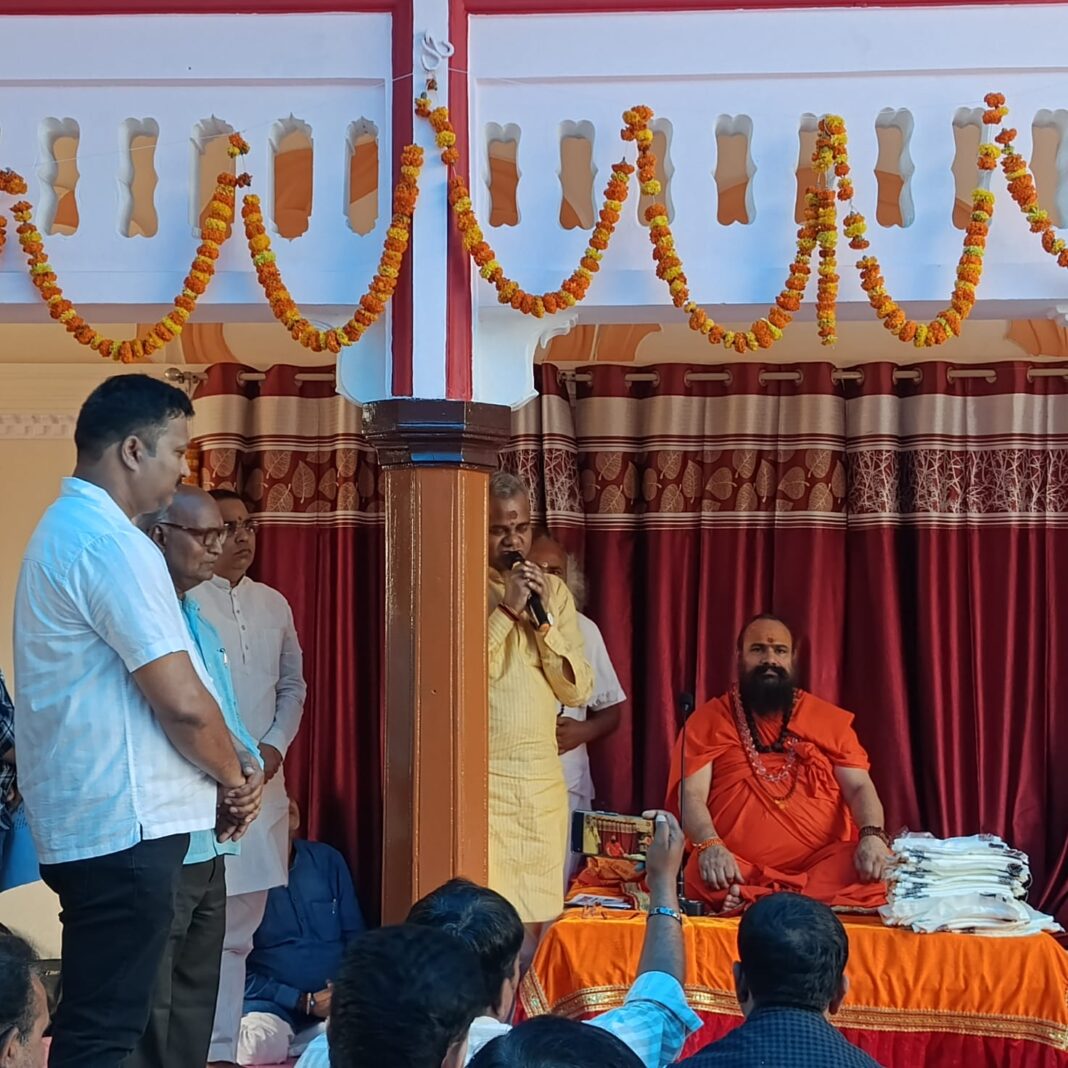 हर धर्म में उपवास का बड़ा महत्व हैः भवानी नंदन यति