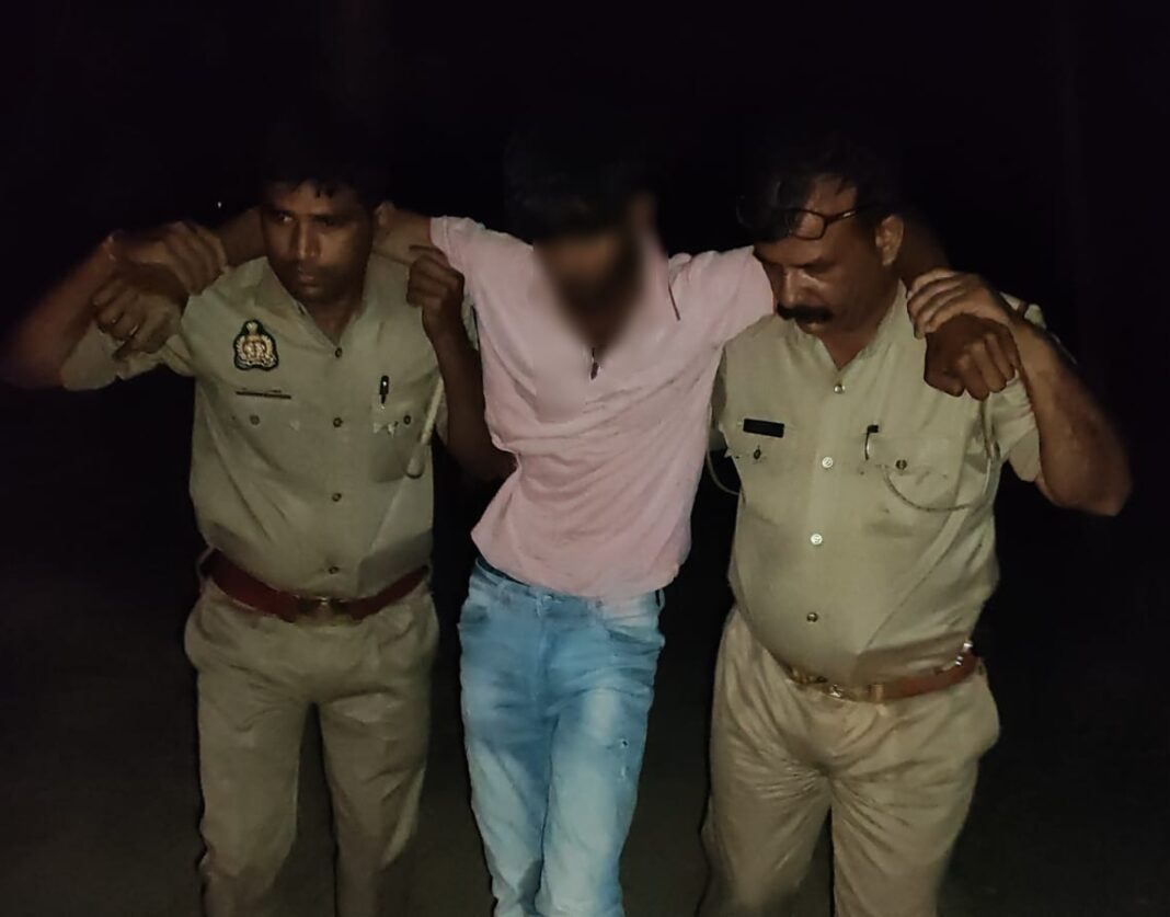 पुलिस मुठभेड़ में बदमाश के पैर में लगी गोली