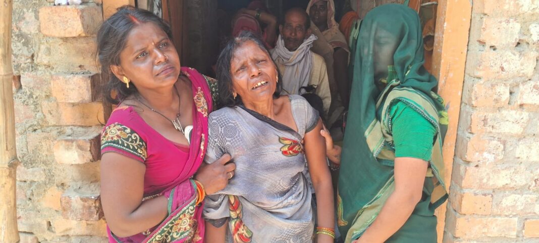 नीम के पेड़ से लटकता मिला किशोर का शव
