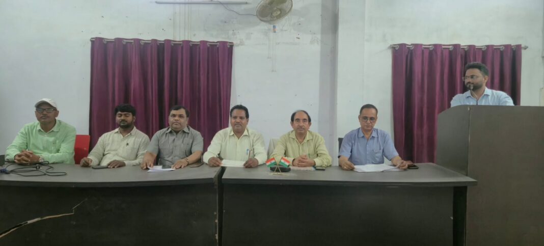 मशरूम पोषण एवं औषधीय दृष्टि से महत्वपूर्ण खाद्य पदार्थ है