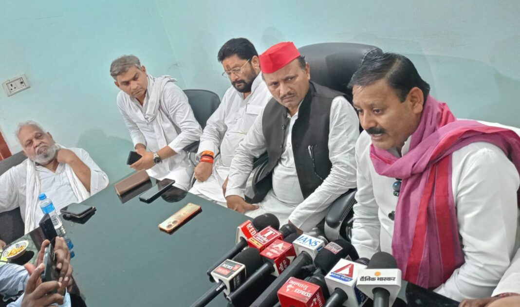 भाजपा शहीद के नाम पर झूठे आंसू बहा रही हैःविधायक