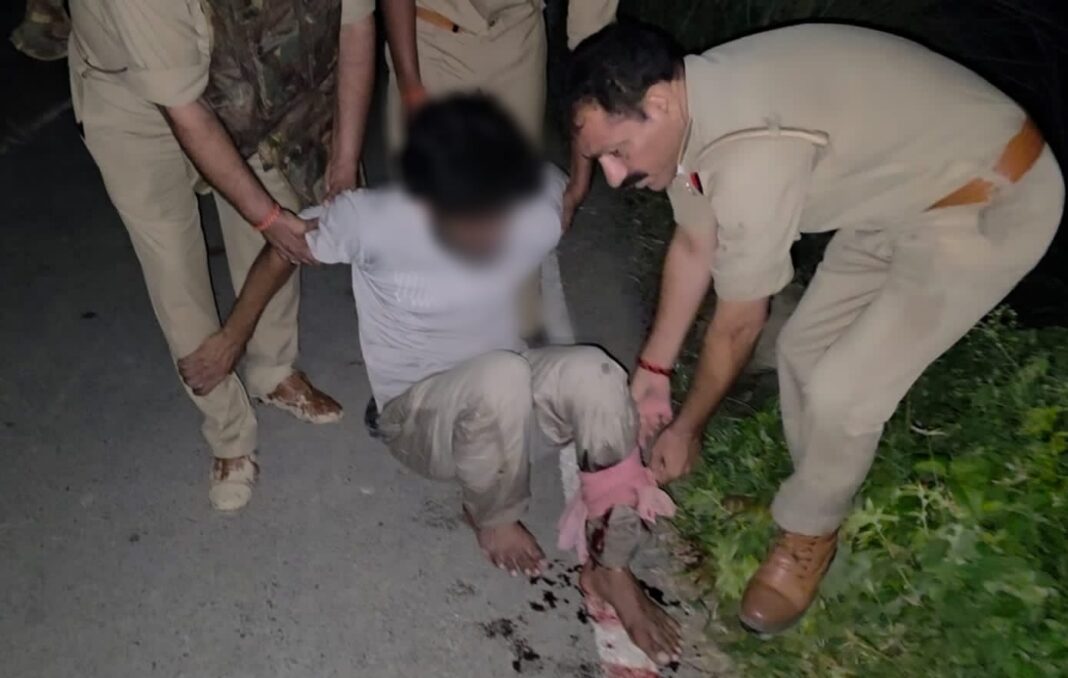 पुलिस मुठभेड़ में बदमाश को लगी गोली