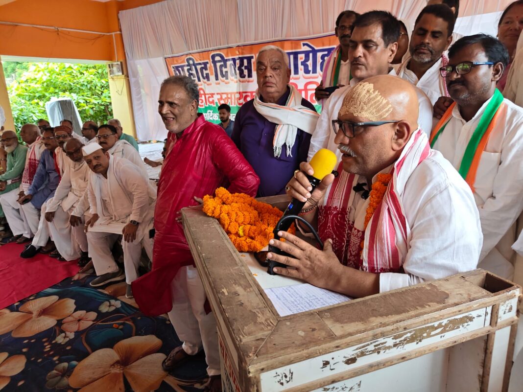 लोकतंत्र में सभी को जीने, बोलने और सम्मान पाने का अधिकार हैः अजय राय